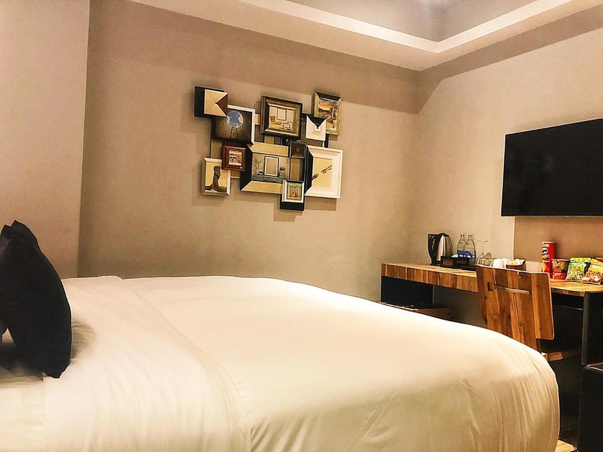 Aspira D'Andora Sukhumvit 16 - Asoke Otel Bangkok Dış mekan fotoğraf